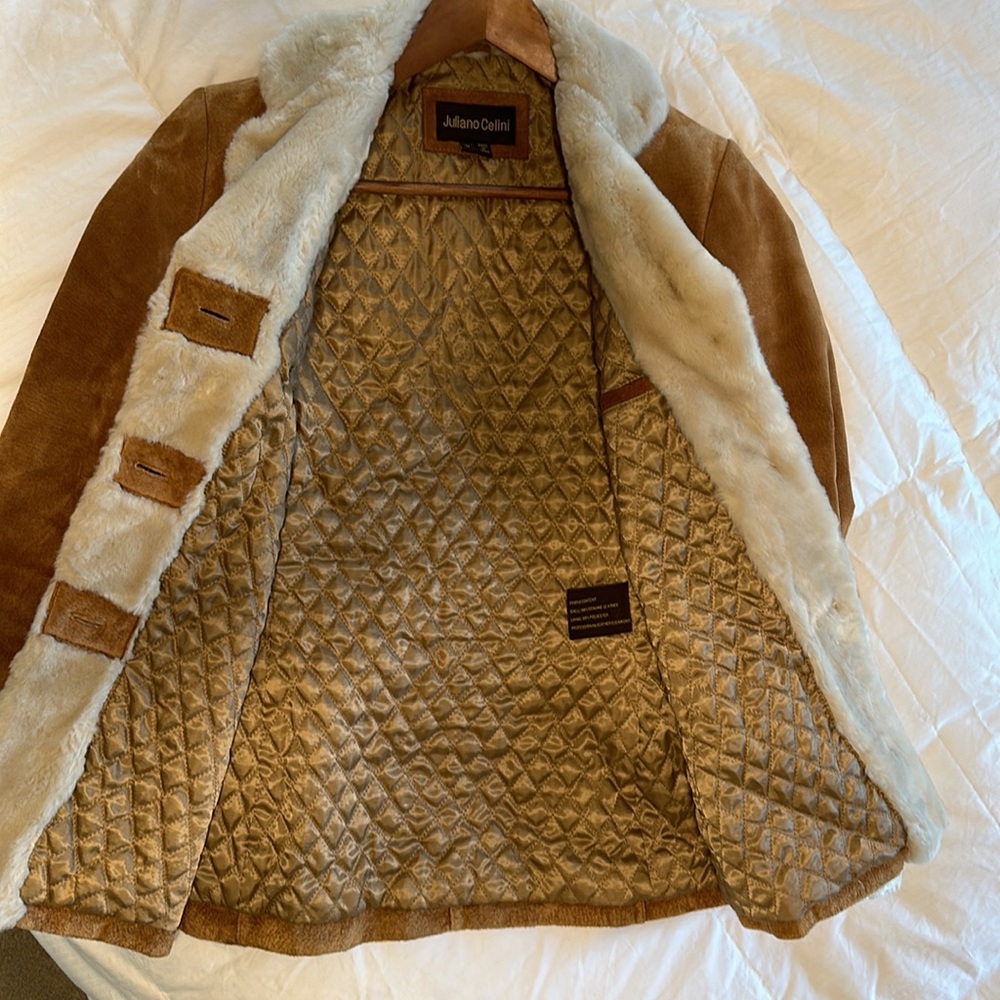 Like new Suede coat with soft faux fur accents - Picture 4 of 14